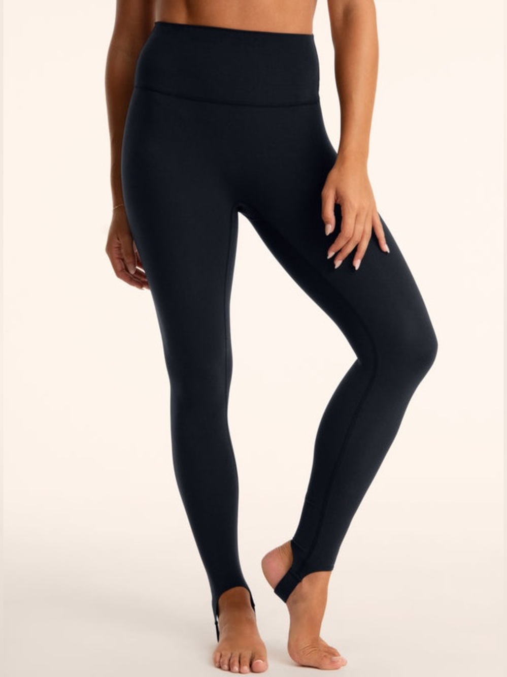 SET Active Airluxe Breathe Parke Stirrup Leggings in Onyx